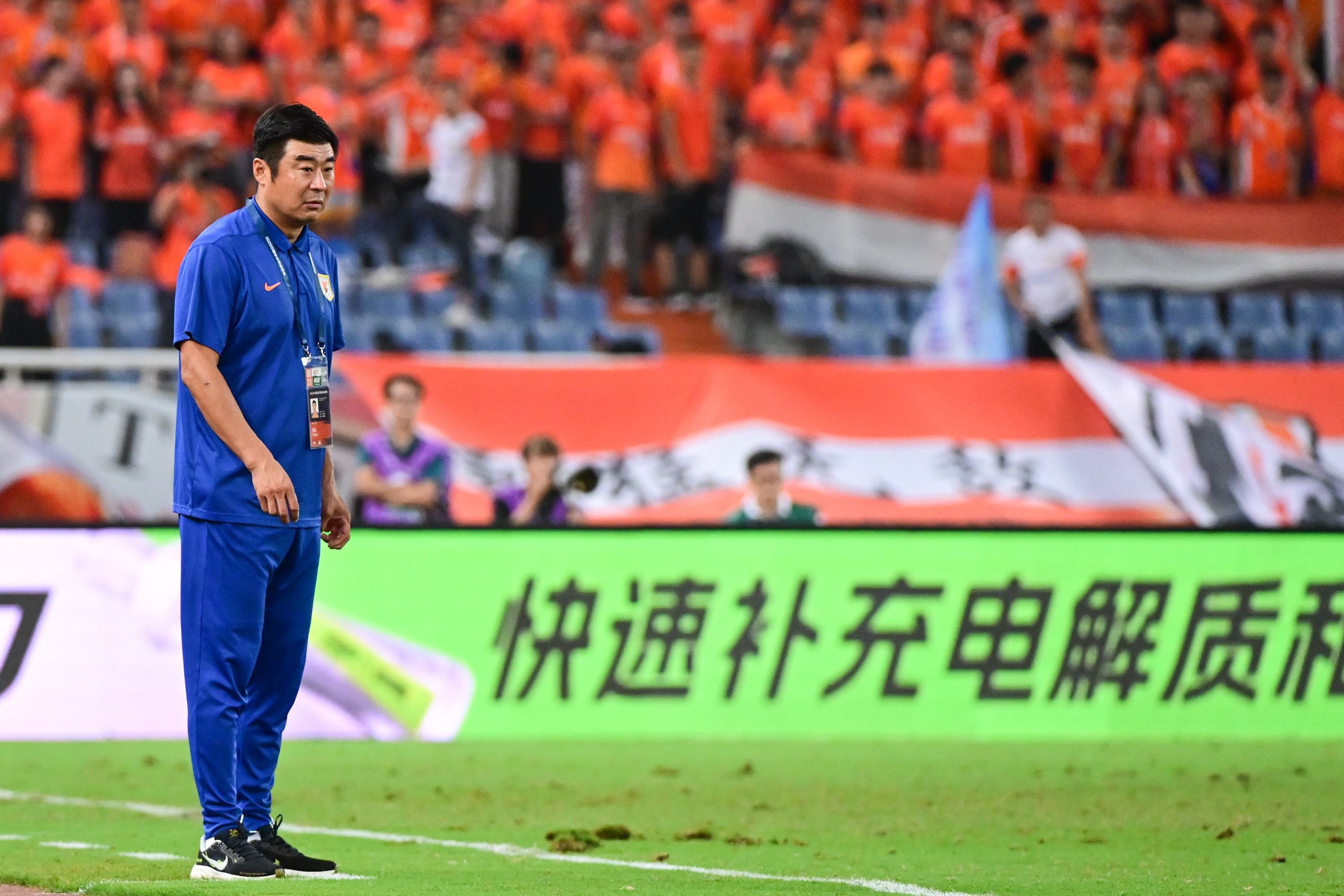 C7在线娱乐平台-足球报：韩鹏真实定位只是俱乐部员工，并非独立的教练团队领导者